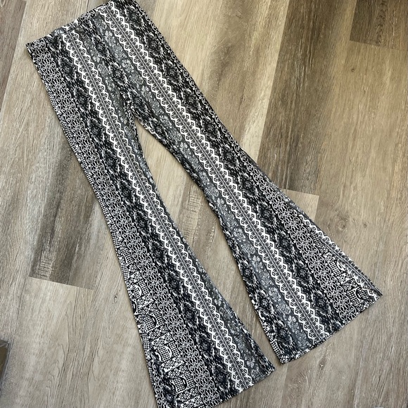 Altar’d State Printed boho bells - Picture 6 of 8